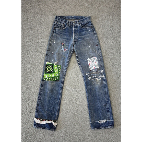 Vintage Levis 501‎ Jeans 26x30 Selvedge V Stitch Hippie Patches Distressed 60s - Picture 1 of 16